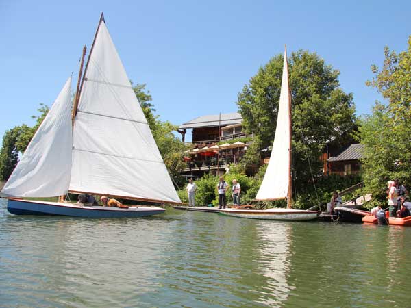 tournage pour Echappées Belles à l’Atelier SEQUANA et sur la Seine devant la Gare d’Eau